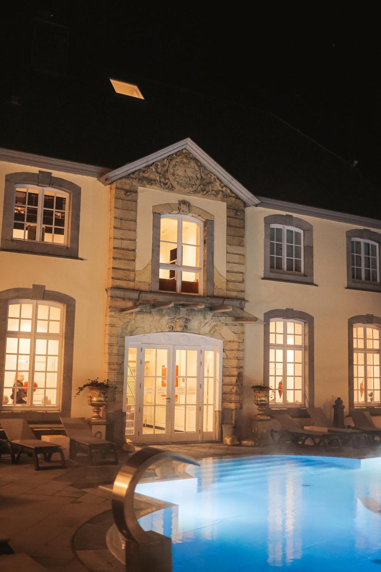 Le Chateau Des Thermes Chaudfontaine Exteriör bild